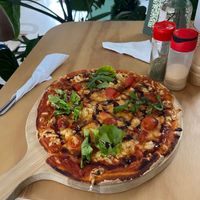 Pizza with vegan cheese.  at Casa Hoja in Pereira