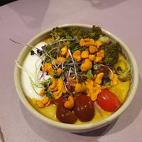 Golden Goodness bowl at O'YO - Sint Baafs in Ghent