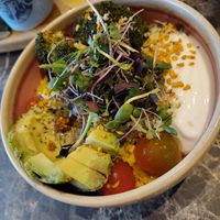 Golden goodness bowl at O'YO - Sint Baafs in Ghent