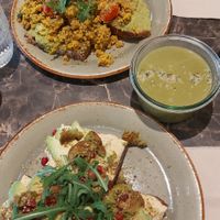 Toasts and broccoli soup at O'YO - Sint Baafs in Ghent