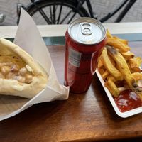 Meal deal with cauliflower   at Maoz - Muntplein in Amsterdam