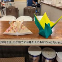 Origami gifts from the owner at Tokyo Ramen Tower - 東京らあめんタワ in Tokyo