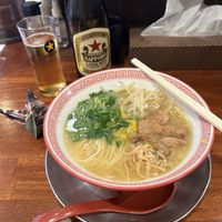 The owner gave me a paper crane 🥹  at Tokyo Ramen Tower - 東京らあめんタワ in Tokyo