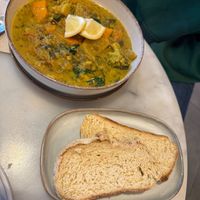 Street curry + Homemade gluten-free bread at Ringo Banana  in Sevilla