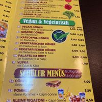 Einige vegane Optionen😄 at Food Time in Saarbrucken