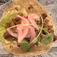 Seitan tacos with hoisin sauce and pickled onion 🌮 🧅   at El Temple in Benidoleig