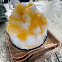 Passionfruit shaved ice at Taketomi-jima Parlor Ganju-ya  竹富島ぱーらー願寿屋・島宿願寿屋 in Taketomi