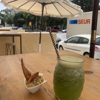 Hummus and Lemonade for entrance   at Alubia plant power in Mallorca