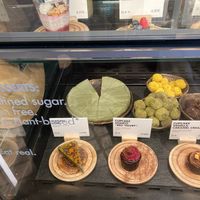 Vegan sweets at Honest Greens - Fuencarral in Madrid