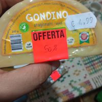Gondino a metà. Disponibile anche la forma intera at ARD Discount - Naturium Bio Urban Market in Montepaone