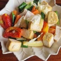 tasty tofu with vegetables at Paradise Pearl in Koh Phi Phi