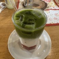 Erdbeer Matcha Hafer Latte  at Café Eders in Zirndorf