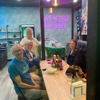 Sweet place to meet  at Earth Aloha Eats in Kihei