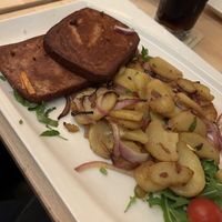 Leckerer Veganer Leberkäse 😍👌  at Brauhaus Tünnes und Schäl in Cologne