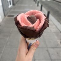 Chocolate and strawberry   at Casa del Helado in Gran Canaria