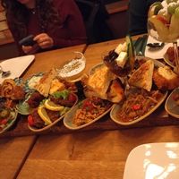 Vegane Antipastiplatte für drei Personen  at Naane in Bielefeld