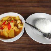 Massaman with tofu and rice for 110 baht at Hometel in Krabi