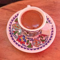 Strawberry coffee at Müjgan Yeldeğirmeni in Istanbul