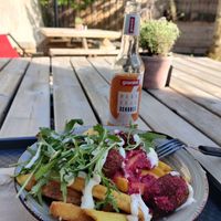 Leider schon 1/3 gegessen - zu lecker und zu warten at Farmers Fries in Busum