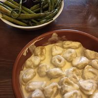 Mangiare tortellini dopo almeno 12 anni non ha prezzo! Sapori d'infanzia at ZEM Bistro in Bologna