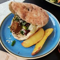 Falafelkuss 😘 at Life Deli in Frankfurt