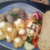 Cauliflower beef scallopini at Life Deli in Frankfurt