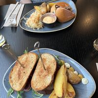 Pastrami und Roastbeef Sandwich   at Life Deli in Frankfurt