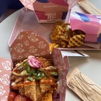 Salad and mixed fries 🍟   at Taste Like Chicken TLC in Amsterdam