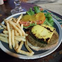Veganer Burger at Marisquería Corcovado in Puerto Jimenez