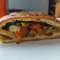 Lanche de batata doce e alh frances at A Padoca in Porto