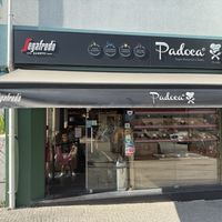   at A Padoca in Porto
