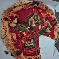 Vegan pizza at W Pizza Mitte in Berlin