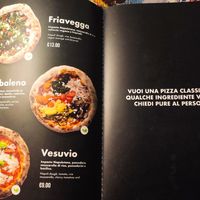 Pizze vegane dal menu at Pizzeria Acquario Cremona in Cremona