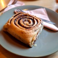 Vegane Zimtschnecke at Hans Liebt Kuchen in Stuttgart