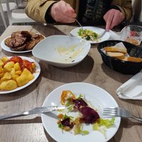 Vega salade El Gusto met geitenkaas en honing at Bar El Gusto in Alora