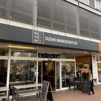 Von außen leicht zu übersehen.  at Kazumi Sushi Manufaktur in Hannover