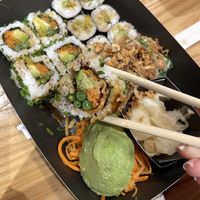   at LGW - itsu - ST in Horley