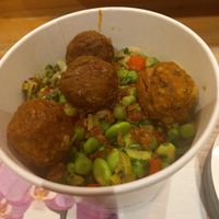 Vegan balls and vegan thai udon at LGW - itsu - ST in Horley