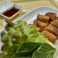 Shiitake spring rolls with Thai basil and lettuce  at May Veggie Home Express - ประสานมิตรพลาซ่า in Bangkok