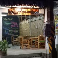 The shop at Tea Leaf Vegan Pizza in Koh Phangan