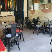 Places inside, there is also a terrasse at Gibi Vegan in Izmir