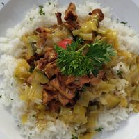 Gebratene Pfifferlinge mit Jasminreis in Curry-Lauch-Zucchini-Sauce at Gasthof Eyachperle in Haigerloch