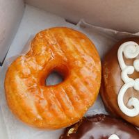 Glazed donut vegan vegan at Voodoo Doughnut in Portland