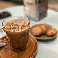 Vegan Iced caramel latte and vegan chocolate chips cookies   at Fiuri Milano - Flowers and Coffee in Milan