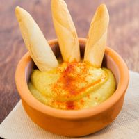 Hummus clàssic at La Gata Insubmisa in Tarragona