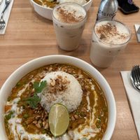 Tikka masala & Chai iced latte  at roots - Münstergasse in Zurich