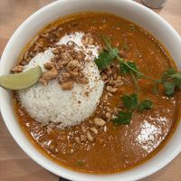 Taka massala- with tofu, peas and vegan yogurtt  at roots - Münstergasse in Zurich