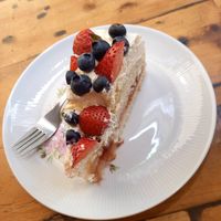 Vegane Beerentorte at Kaffeehaus Krumm & Schief in Bamberg