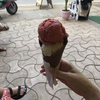 Peanut butter and strawberry/pepper/basil ice cream  at Juno's Gelato in Palolem