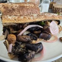 כריך פטריות וטופו at Casa Lavi in Jerusalem